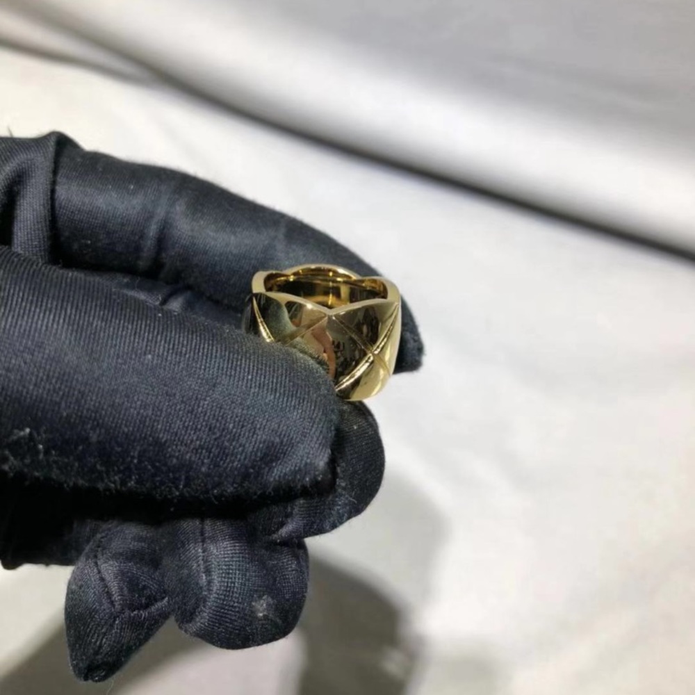 Crush Gold Chunky Ring - Picture 6 of 13